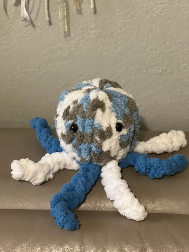 octopus knit plushie